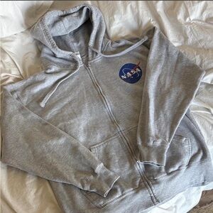 SOLD❌ up hoodie sweatshirt grey space nasa zipup
Urban Outfitters